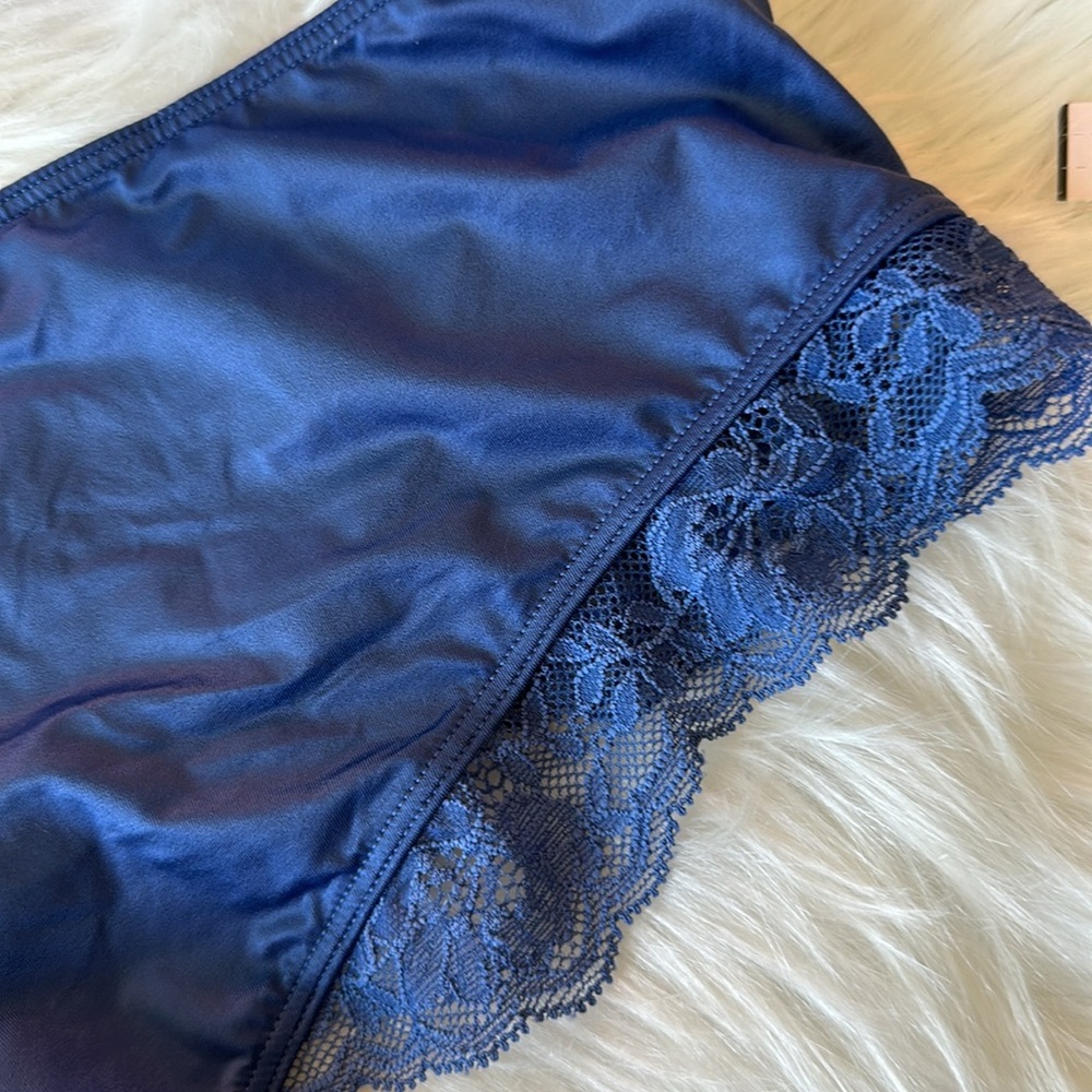 Victoria’s Secret Panties - Picture 10 of 11
